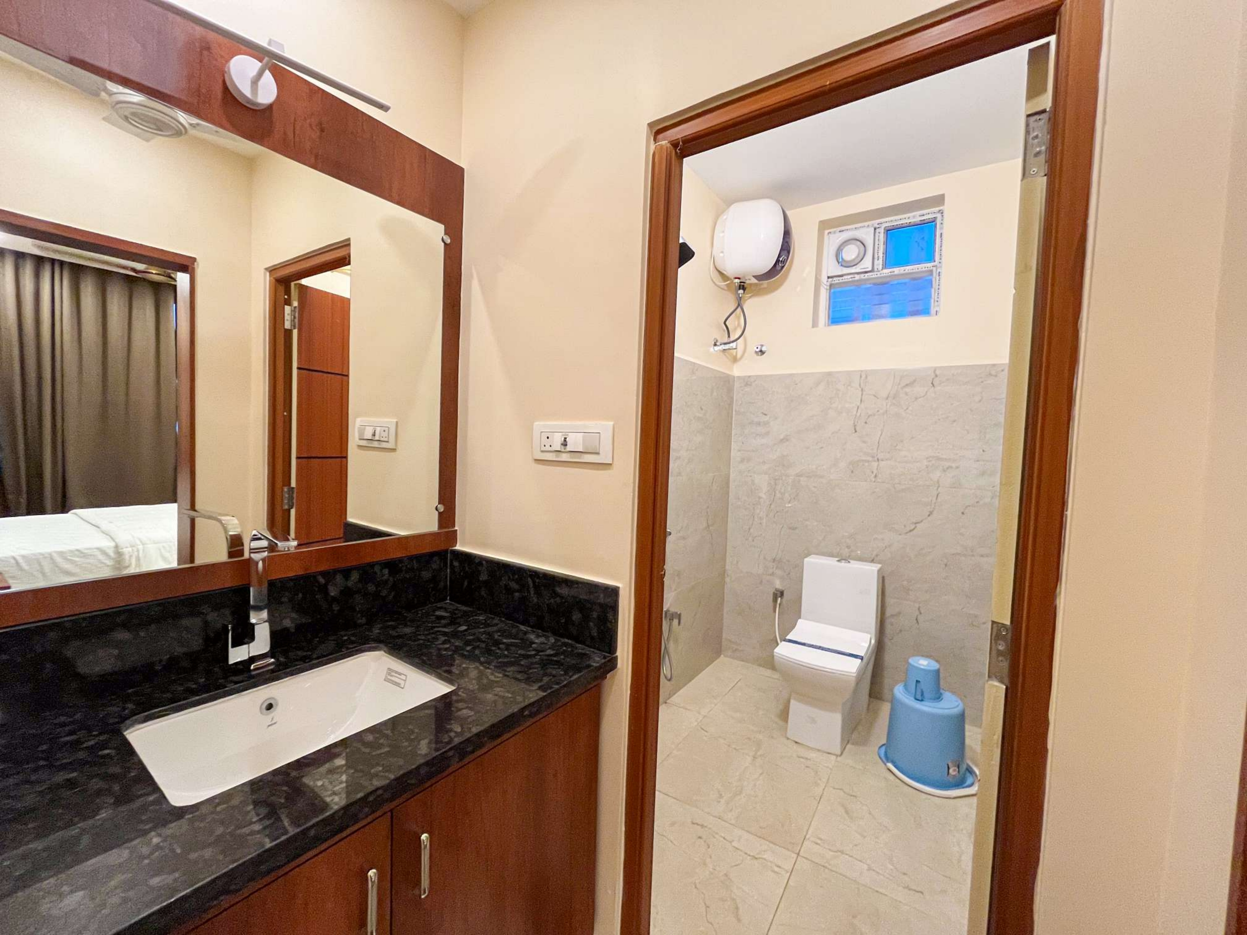Park Regency Ambur